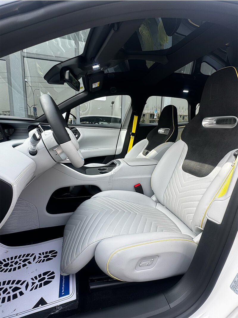 AVATR 11 Electric SUV