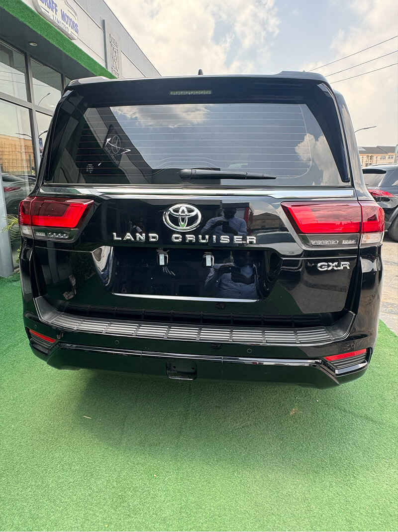 
								Toyota Land Cruiser GX.R Single Turbo full									