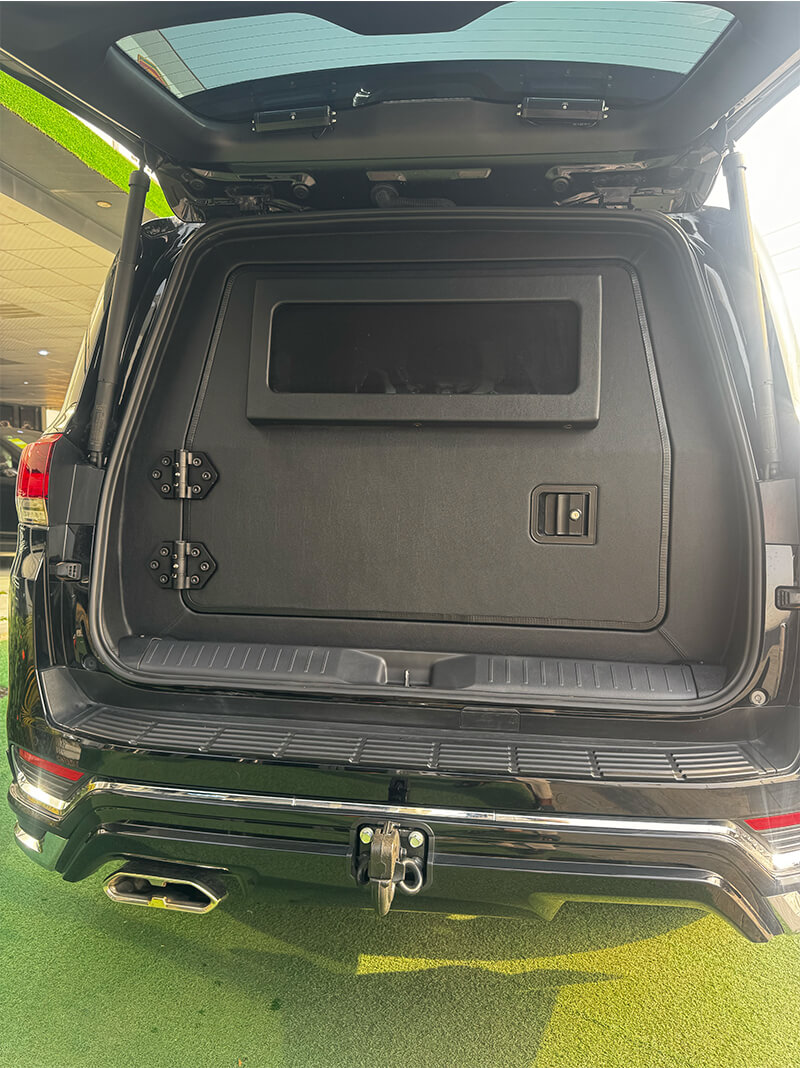 
								Toyota Land Cruiser VX.R Twin Turbo Armored Edition full									