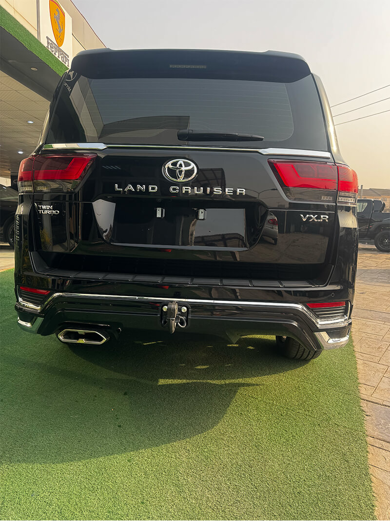 
								Toyota Land Cruiser VX.R Twin Turbo Armored Edition full									