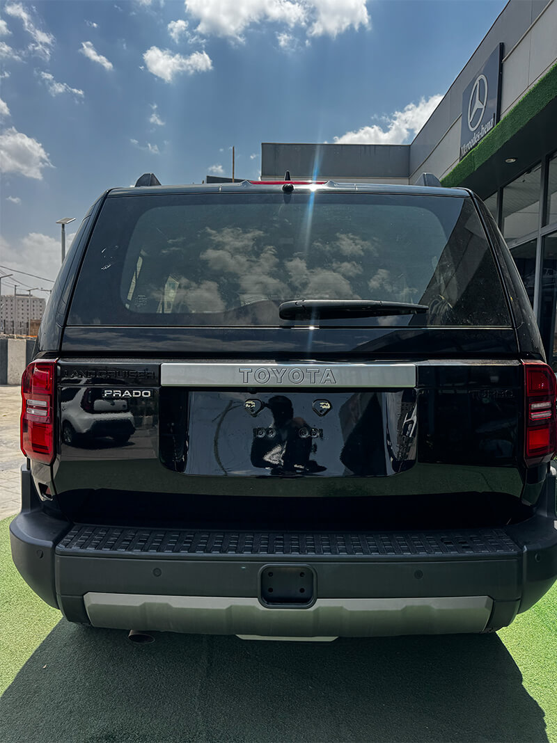 
								Toyota Land Cruiser Prado full									