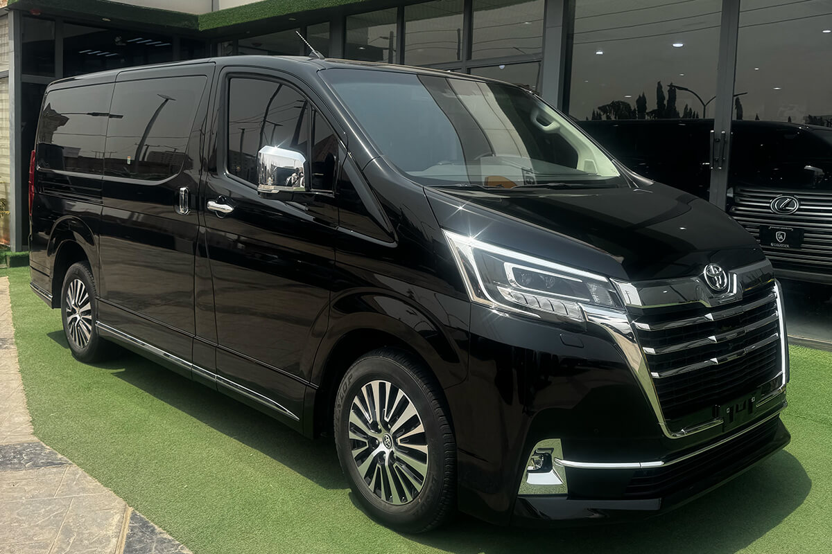 Toyota Granvia Bus